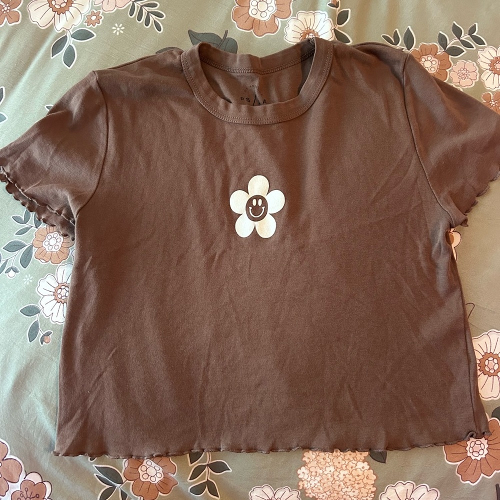 Ruffle flower tee